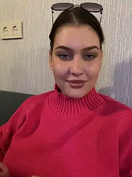 KikiWatson online show from 02.01.25