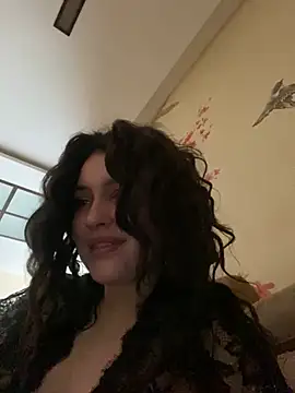 KikiWatson online show from 02.06.25