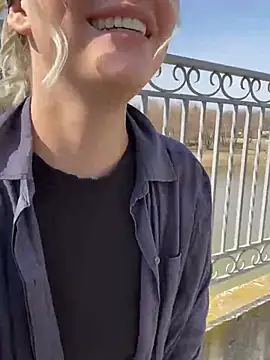 KikiWatson online show from 03.09.25