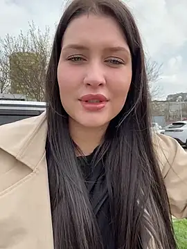 KikiWatson online show from 03.21.25