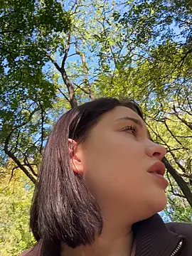 KikiWatson online show from 10.05.25