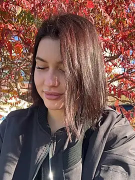 KikiWatson online show from 10.20.25