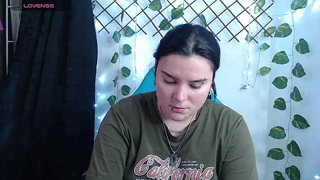 Snapshot of Nika_1_ chatting on 06.30.26 Nika 1 online show from 06.30.26