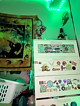 thatonespicychick online show from 12.21.25