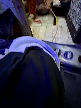 Snapshot of menakshiiikaur chatting on 11.30.25 menakshiiikaur online show from 11.30.25