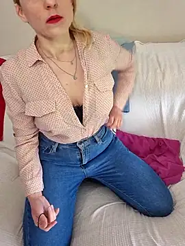 JennyCoquine online show from 11.23.25