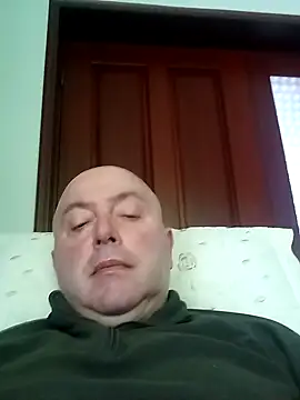 Snapshot of Necas197 chatting on 12.20.24 Necas197 online show from 12.20.24