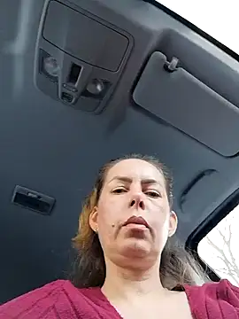 Snapshot of uber_babe chatting on 02.20.25 uber babe online show from 02.20.25