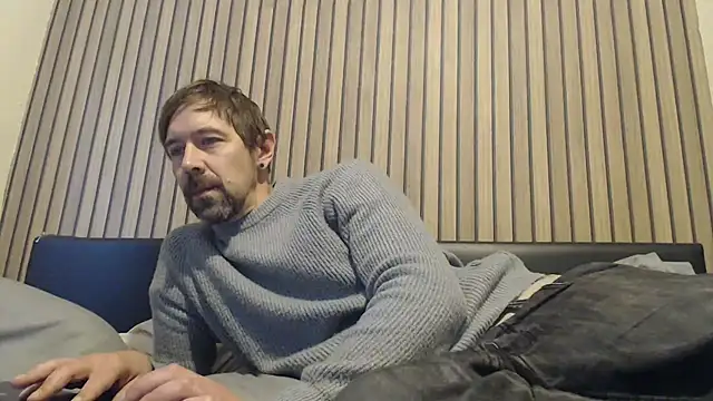 Snapshot of willybewild chatting on 09.20.25 willybewild online show from 09.20.25