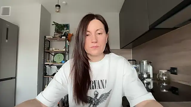 jainesummer online show from 04.14.26