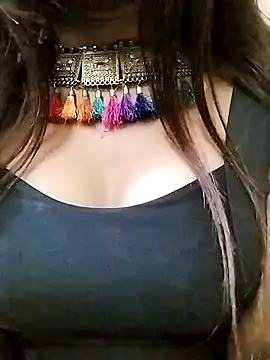 Esha Babyy online show from 01.03.25