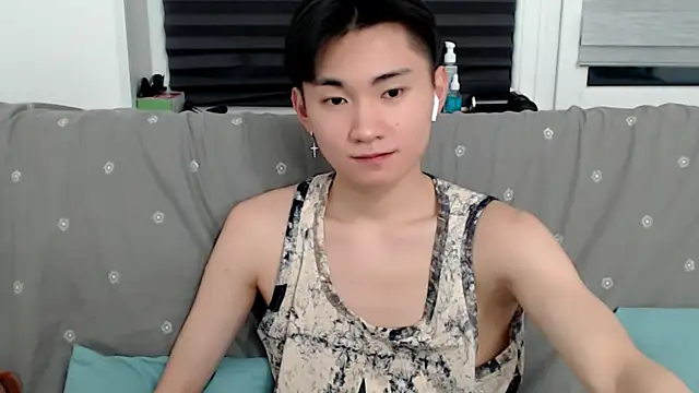 Miram Yu online show from 01.04.25