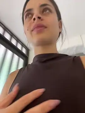 HannaRhodes online show from 03.18.26