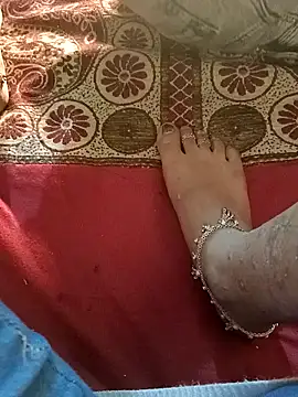 Snapshot of QUEEN-X-CPL chatting on 01.05.25 QUEEN-X-CPL online show from 01.05.25