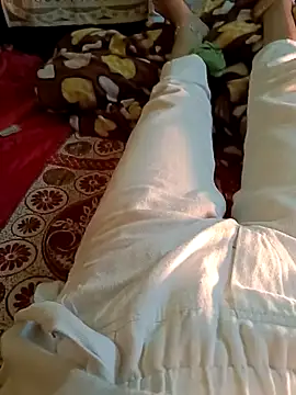 Snapshot of QUEEN-X-CPL chatting on 01.06.25 QUEEN-X-CPL online show from 01.06.25