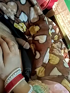 Snapshot of QUEEN-X-CPL chatting on 01.12.25 QUEEN-X-CPL online show from 01.12.25