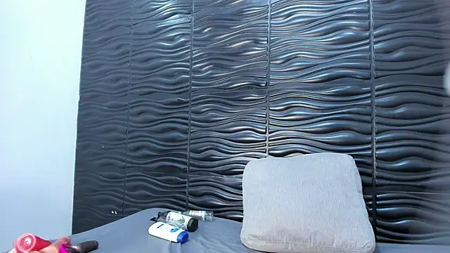 Melody Megann online show from 05.15.26