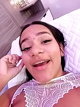 AmaraVelez online show from 01.08.25