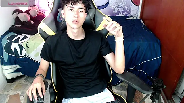 johnny cagee online show from 12.11.24