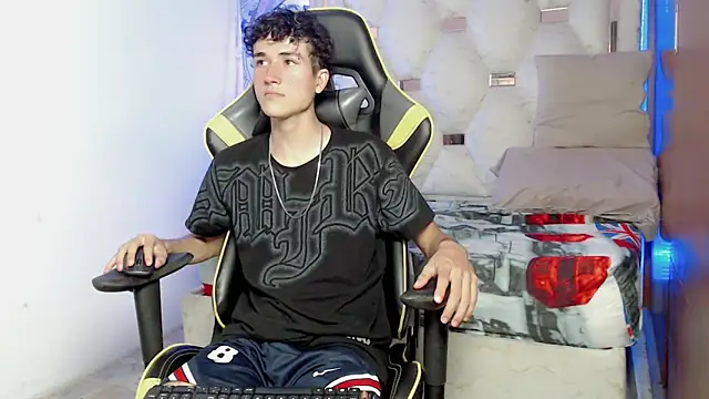 johnny cagee online show from 09.25.25