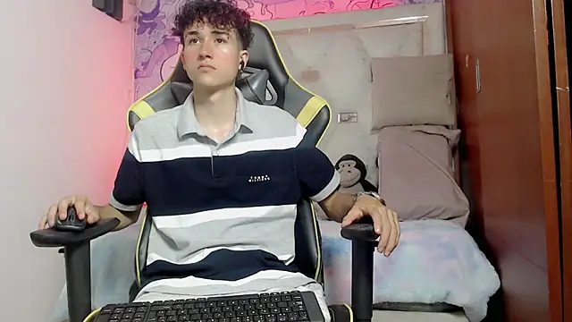 johnny cagee online show from 10.23.25