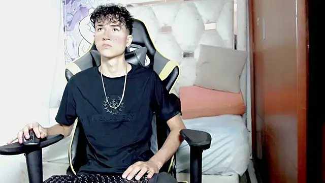 johnny cagee online show from 12.01.25