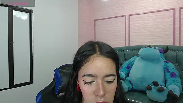 stephania t online show from 02.10.25