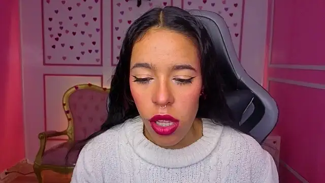 stephania t online show from 11.21.25