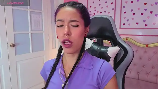 stephania t online show from 12.05.25