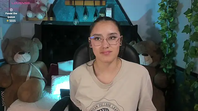  Sophie  miller online show from 03.19.25