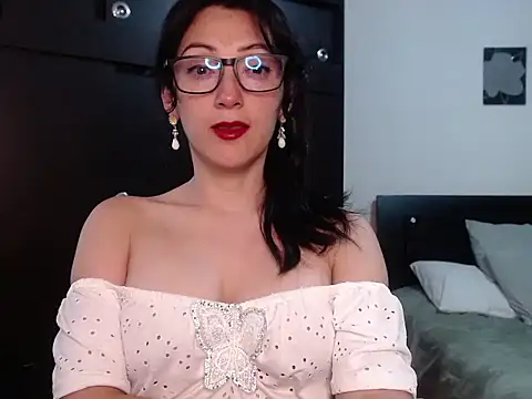 Alicee moss online show from 07.24.26