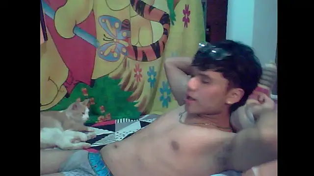 Snapshot of Baby_Cream chatting on 12.04.24 Baby Cream online show from 12.04.24