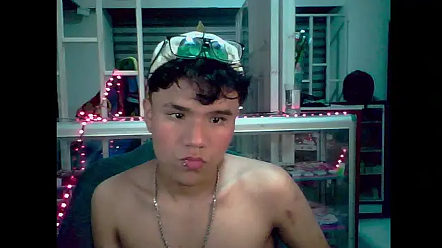 Snapshot of Baby_Cream chatting on 12.09.24 Baby Cream online show from 12.09.24