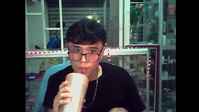 Snapshot of Baby_Cream chatting on 12.10.24 Baby Cream online show from 12.10.24