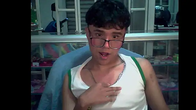 Snapshot of Baby_Cream chatting on 12.13.24 Baby Cream online show from 12.13.24