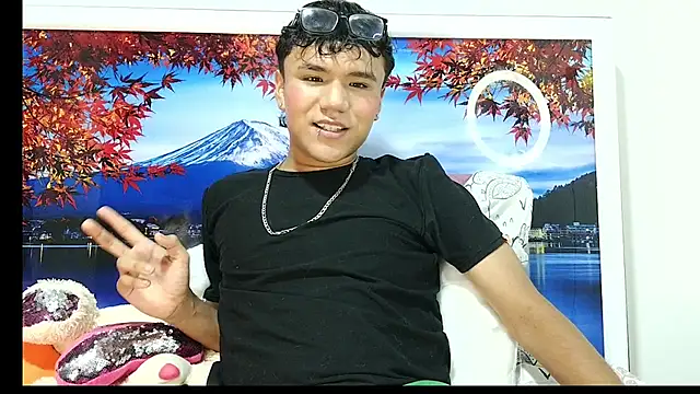 Snapshot of Baby_Cream chatting on 12.15.24 Baby Cream online show from 12.15.24