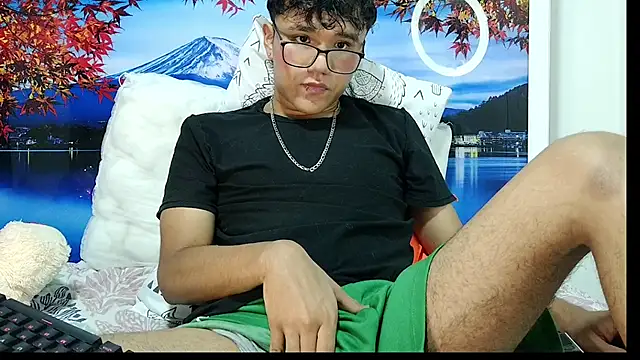 Snapshot of Baby_Cream chatting on 12.15.24 Baby Cream online show from 12.15.24