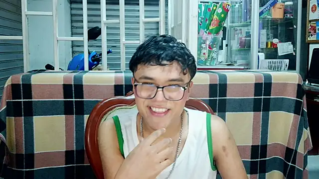 Snapshot of Baby_Cream chatting on 01.02.25 Baby Cream online show from 01.02.25