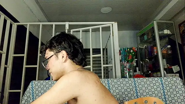 Snapshot of Baby_Cream chatting on 01.07.25 Baby Cream online show from 01.07.25