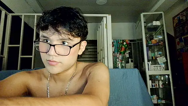 Snapshot of Baby_Cream chatting on 01.08.25 Baby Cream online show from 01.08.25