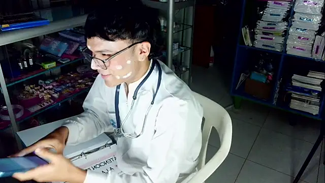 Snapshot of Baby_Cream chatting on 01.28.25 Baby Cream online show from 01.28.25