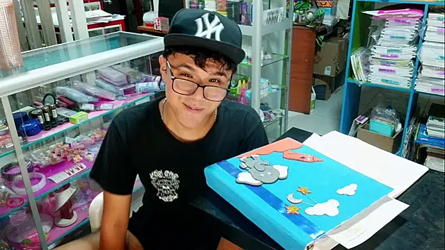 Snapshot of Baby_Cream chatting on 01.31.25 Baby Cream online show from 01.31.25