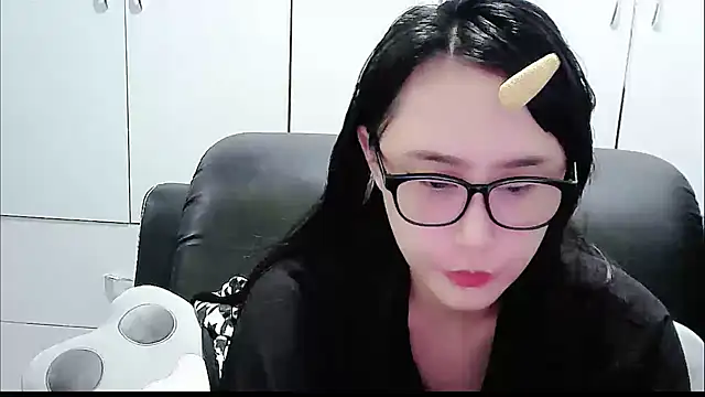 yourz tw online show from 03.10.26