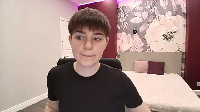 EmiliaYours online show from 03.16.26