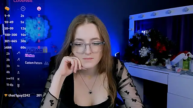 luna berryy online show from 01.11.25