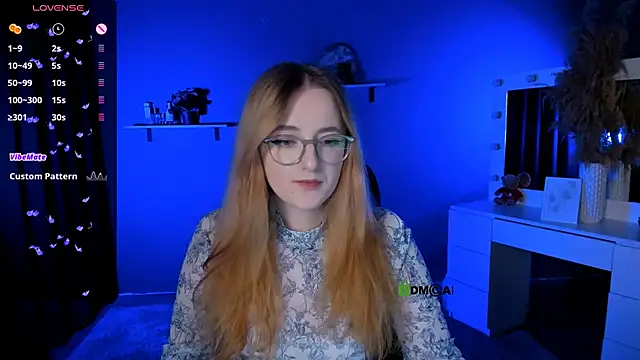 luna berryy online show from 09.23.25