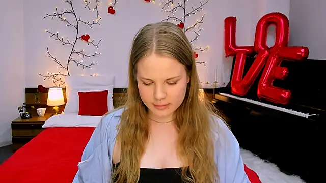 holy kitty online show from 02.22.25