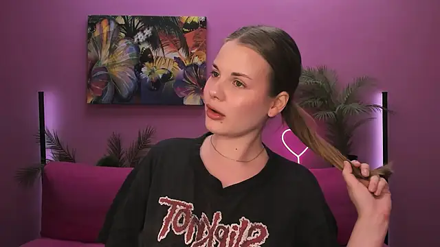 holy kitty online show from 10.17.25