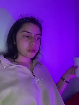 Snapshot of Cassie-millers chatting on 12.14.24 Cassie-millers online show from 12.14.24