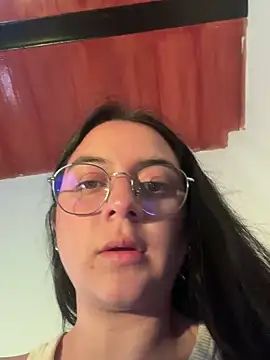 Snapshot of Cassie-millers chatting on 12.21.24 Cassie-millers online show from 12.21.24